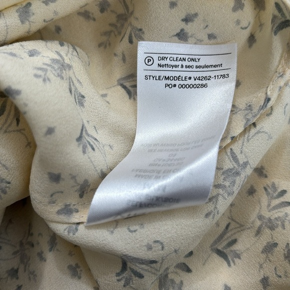 VINCE Yellow Smocked Silk Floral Button Down Blouse Size Medium - Picture 7 of 10